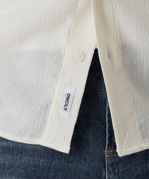 ONCILY(オンシェリー)の「HEART BUTTON CRINKLE HALF SLEEVE SHIRT / ハートボタン楊柳ハーフスリーブシャツ(シャツ/ブラウス・メンズ・オフホワイト/ブルー/ブラック・SMALL/MEDIUM/LARGE)」の7枚目の写真