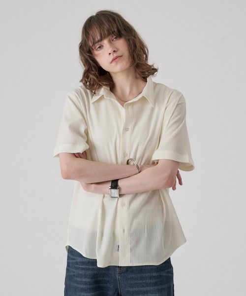 ONCILY(オンシェリー)の「HEART BUTTON CRINKLE HALF SLEEVE SHIRT / ハートボタン楊柳ハーフスリーブシャツ(シャツ/ブラウス・メンズ・オフホワイト/ブルー/ブラック・SMALL/MEDIUM/LARGE)」の4枚目の写真