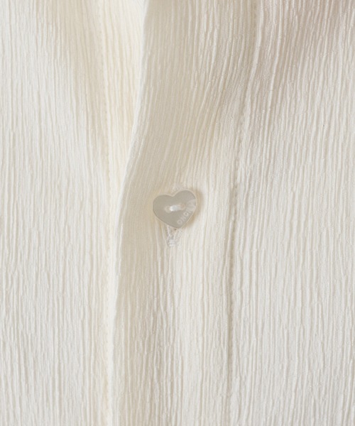 ONCILY(オンシェリー)の「HEART BUTTON CRINKLE HALF SLEEVE SHIRT / ハートボタン楊柳ハーフスリーブシャツ(シャツ/ブラウス・メンズ・オフホワイト/ブルー/ブラック・SMALL/MEDIUM/LARGE)」の8枚目の写真