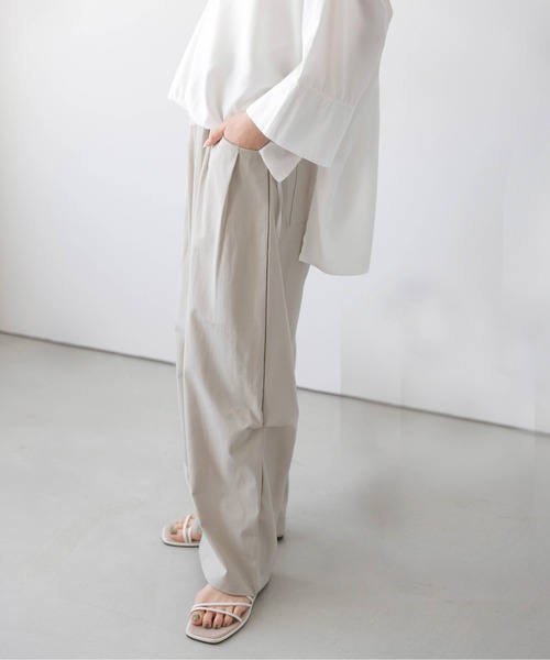 La-gemme（ラジェム）の「タックワイドカーブシルエットパンツ（その他パンツ・レディース・ブラック/ベージュ系その他/ベージュ・L/M）」の10枚目の写真