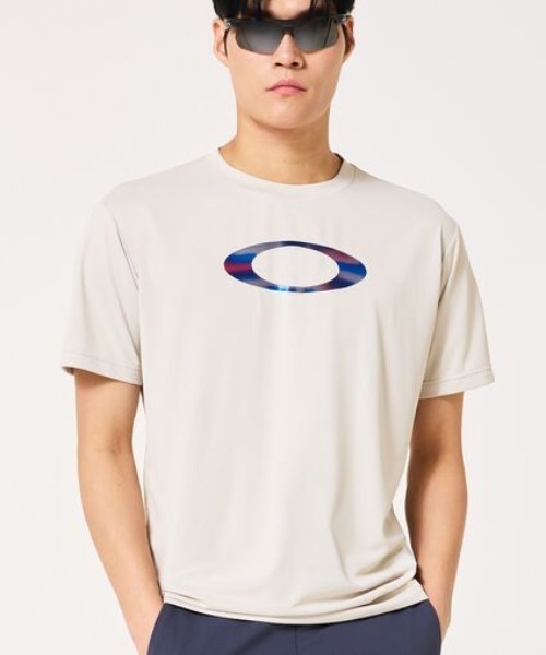 OAKLEY(オークリー)の「オークリー IRIDIUM SS TEE 1.0(Tシャツ/カットソー・メンズ・ホワイト/ブラック/サンドグレー・3L/L/M/S/LL)」の1枚目の写真