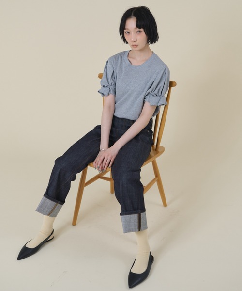 FMiBL(ファミル)の「ツイストスリーブトップス(Tシャツ/カットソー・レディース・ブラック/グレー/ホワイト・FREE)」の16枚目の写真