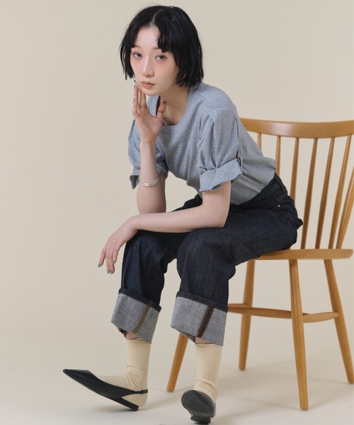 FMiBL(ファミル)の「ツイストスリーブトップス(Tシャツ/カットソー・レディース・ブラック/グレー/ホワイト・FREE)」の17枚目の写真