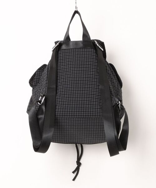 Mignonjour(ミニョンジュール)の「FReePLACe/チェック柄 リュックサック X12845(バックパック/リュック・レディース・カーキ/ブラック/ベージュ・FREE)」の4枚目の写真