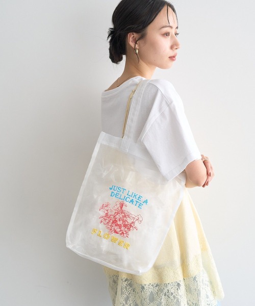 earth music&ecology(アースミュージックアンドエコロジー)の「刺繍シアートートバッグ(トートバッグ・レディース・パープル/ゴールド/オレンジ/ホワイト/シルバー・FREE)」の7枚目の写真