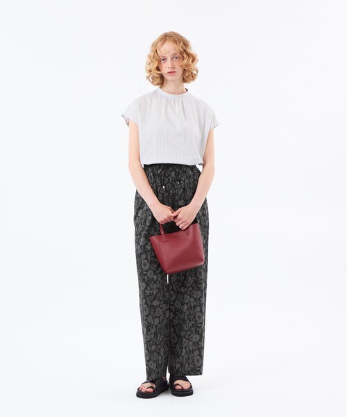 MACKINTOSH PHILOSOPHY(マッキントッシュ フィロソフィー)の「【Alby Easy Pants(アルビーイージーパンツ)】リバティプリント(その他パンツ・レディース・ライトブルー/ブラック・38/36)」の3枚目の写真