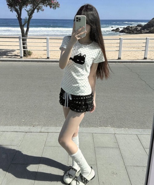 LADY LIKE(レディライク)の「2点セット ドットキャットプリントTシャツ&ショートパンツセット(Tシャツ/カットソー・レディース・グレー/ホワイト・M)」の5枚目の写真