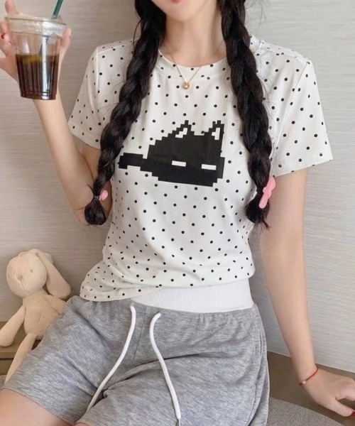 LADY LIKE(レディライク)の「2点セット ドットキャットプリントTシャツ&ショートパンツセット(Tシャツ/カットソー・レディース・グレー/ホワイト・M)」の8枚目の写真