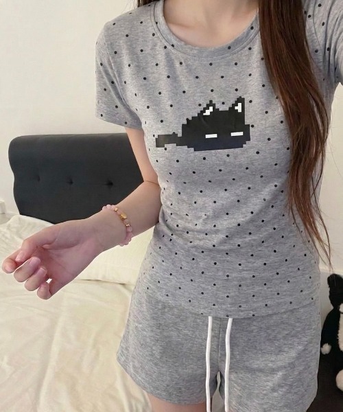 LADY LIKE(レディライク)の「2点セット ドットキャットプリントTシャツ&ショートパンツセット(Tシャツ/カットソー・レディース・グレー/ホワイト・M)」の10枚目の写真