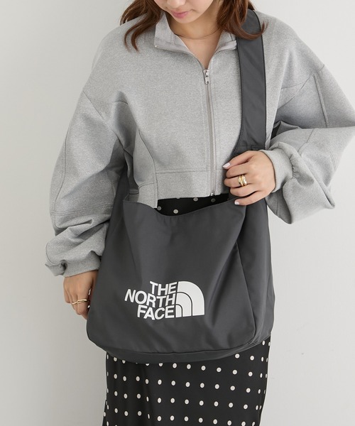 THE NORTH FACE(ザノースフェイス)の「【THE NORTH FACE】ショルダーバッグ NN2PR21(ショルダーバッグ・メンズ・キャメル/グレー/クリーム/ブラック・FREE)」の2枚目の写真