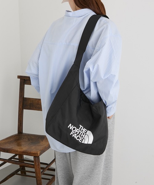 THE NORTH FACE(ザノースフェイス)の「【THE NORTH FACE】ショルダーバッグ NN2PR21(ショルダーバッグ・メンズ・キャメル/グレー/クリーム/ブラック・FREE)」の1枚目の写真