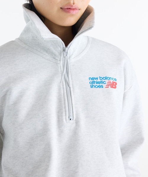 NEW BALANCE(ニューバランス)の「Athletics プレミアムロゴ ハーフジップ(オーバーサイズ)(スウェット・レディース・スミクロ/ヘザーグレー・SMALL/XX-LARGE/X-LARGE/LARGE/MEDIUM)」の9枚目の写真