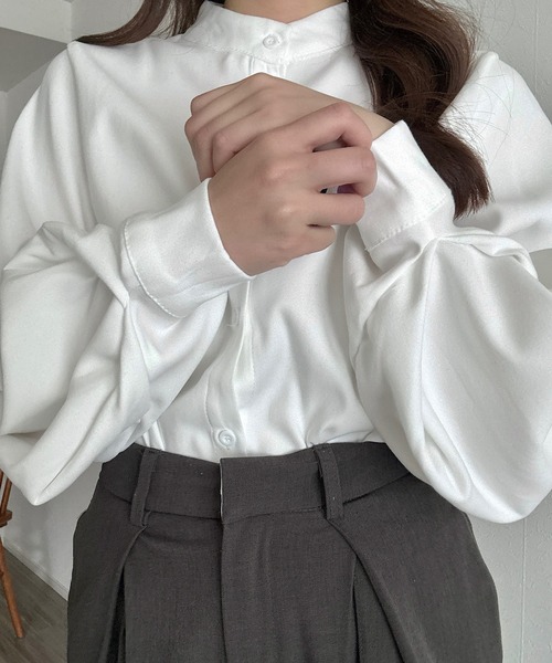 Cham.(チャム)の「バンドカラーバルーンスリーブシンプルシャツ(シャツ/ブラウス・レディース・ホワイト/ブラック/ブルー・FREE)」の8枚目の写真