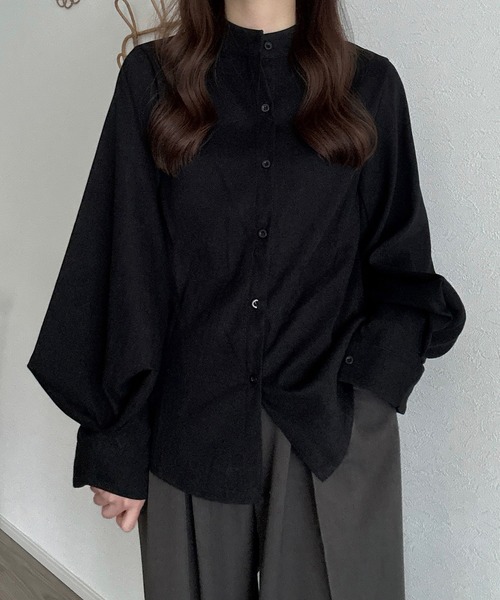 Cham.(チャム)の「バンドカラーバルーンスリーブシンプルシャツ(シャツ/ブラウス・レディース・ホワイト/ブラック/ブルー・FREE)」の4枚目の写真