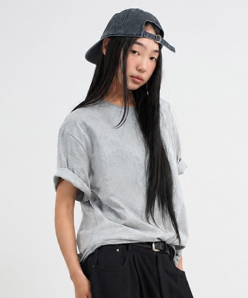 raucohouse(ラウコハウス)の「セミクロップド半袖Tシャツ(Tシャツ/カットソー・レディース・ブラック/ホワイト/グレー/ブルーグレー/バーガンディー・FREE)」の4枚目の写真