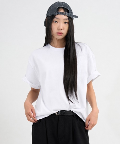 raucohouse(ラウコハウス)の「セミクロップド半袖Tシャツ(Tシャツ/カットソー・レディース・ブラック/ホワイト/グレー/ブルーグレー/バーガンディー・FREE)」の2枚目の写真