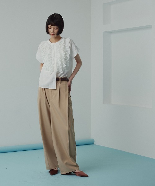 W:Huku(フーク)の「ミックスガーゼボリュームフリルノースリーブブラウス / Mixed-Gauze Voluminous Frill Sleeveless Blouse(シャツ/ブラウス・レディース・ブルー/ホワイト/ブラック・FREE)」の7枚目の写真
