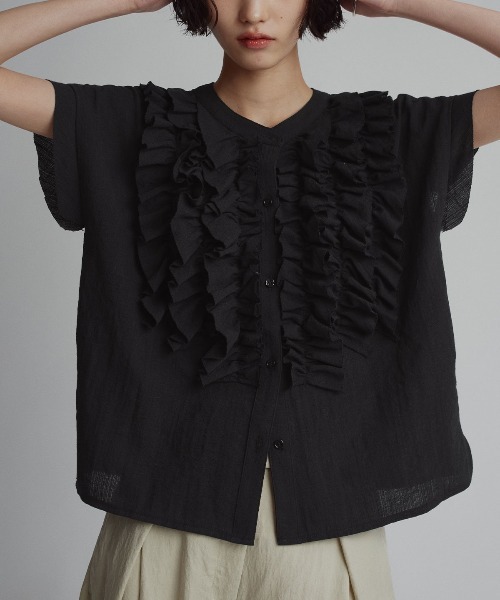 W:Huku(フーク)の「ミックスガーゼボリュームフリルノースリーブブラウス / Mixed-Gauze Voluminous Frill Sleeveless Blouse(シャツ/ブラウス・レディース・ブルー/ホワイト/ブラック・FREE)」の8枚目の写真