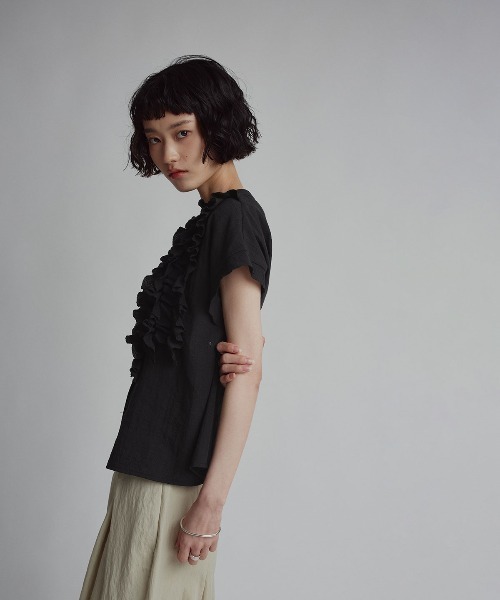 W:Huku(フーク)の「ミックスガーゼボリュームフリルノースリーブブラウス / Mixed-Gauze Voluminous Frill Sleeveless Blouse(シャツ/ブラウス・レディース・ブルー/ホワイト/ブラック・FREE)」の13枚目の写真