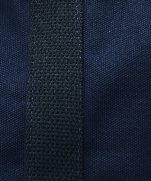 SAVE KHAKI UNITED(セーブカーキユナイテッド)の「PORT CANVAS MAINE ST. DAY TOTE(トートバッグ・メンズ・アイボリー/ネイビー・FREE)」の4枚目の写真