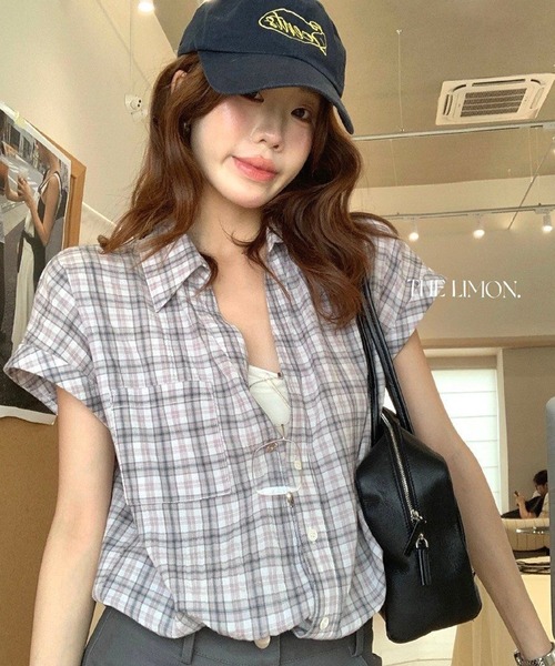 AsheKsha(アシクシャ)の「チェック柄の襟付き半袖シャツ(シャツ/ブラウス・レディース・オレンジ/グレー・M)」の3枚目の写真