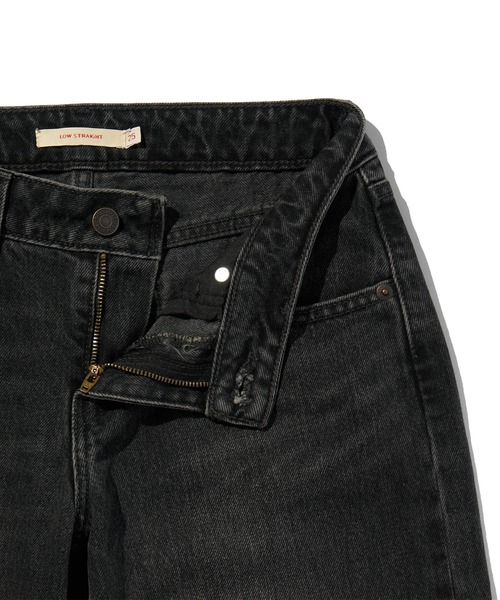 Levi's(リーバイス)の「Levi's/リーバイス LOW STRAIGHT ジーンズ(デニムパンツ・レディース・ブラック・23inch/24inch/25inch/26inch/27inch/28inch)」の9枚目の写真