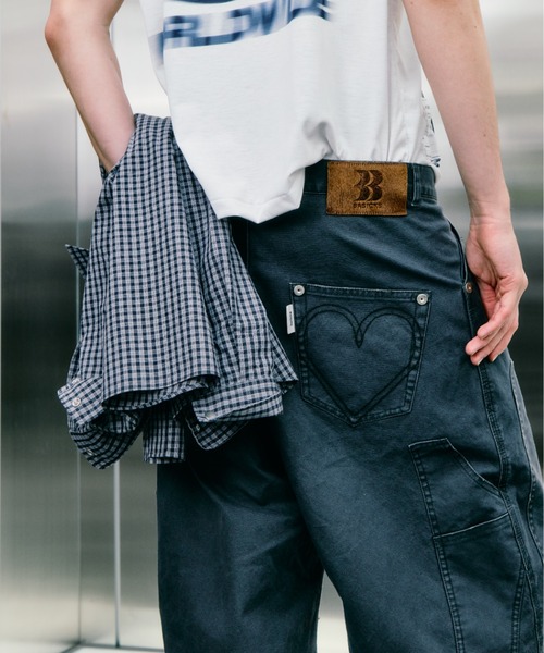 BASICKS×duck double knee curve leg shorts（デニムパンツ）｜CONZ