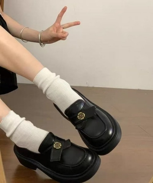 gossip!ロサンゼルス(ゴシップロサンゼルス)の「【Y2Kガーリー】レトロラウンドトゥ厚底ローファー(ローファー・レディース・ブラウン・M/XL/L)」の11枚目の写真