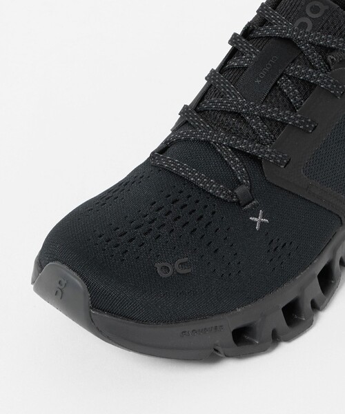 On(オン)の「【WEB限定】<On>クラウド エックス 5 スニーカー(スニーカー・レディース・ブラック/ホワイト・24.5cm/23cm/23.5cm/25cm/24cm)」の13枚目の写真