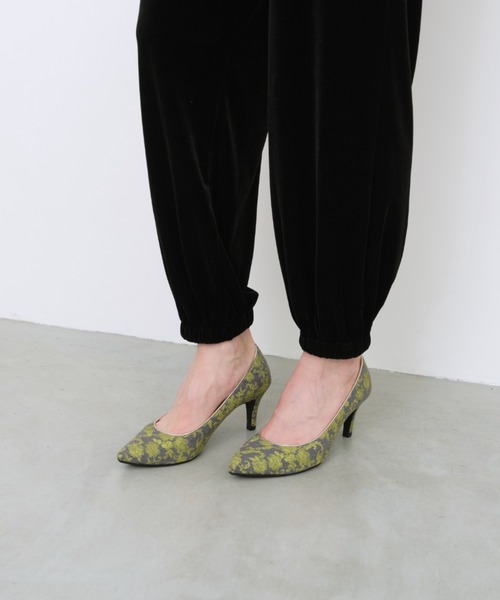 Launa lea（ラウナレア）の「【26秋冬】[Launalea Rich]パイピングデザインパンプス(80012)（パンプス・レディース・マスタード/グレー系その他/ブラック系その他/ワイン・22.5cm/21.5cm/23.0cm/24.5cm/23.5cm/22.0cm/24.0cm/25.0cm/25.5cm）」の7枚目の写真