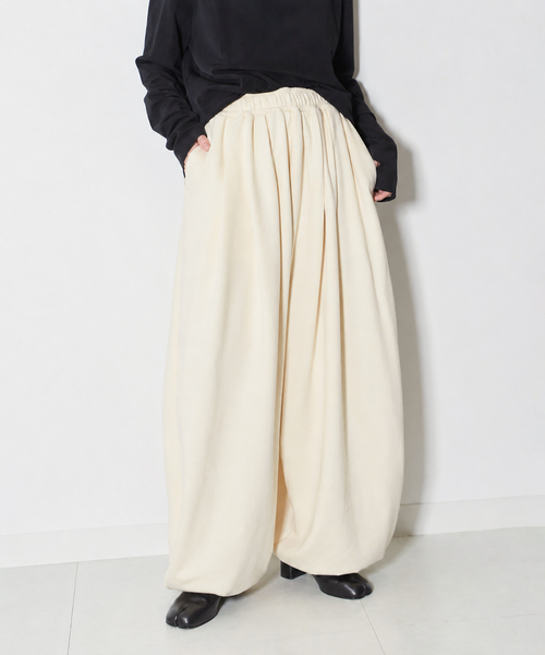 CITYSHOP（シティーショップ）の「VOLUME SWEAT パンツ（その他パンツ・レディース・グレー/ブラック/ベージュ・36/38）」の3枚目の写真