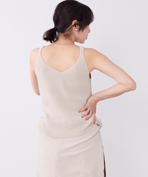 MICA&DEAL(マイカ&ディール)の「モールヤーンリブニットキャミソール(ニット/セーター・レディース・チャコールグレー/ブラウン/アイボリー・FREE)」の15枚目の写真