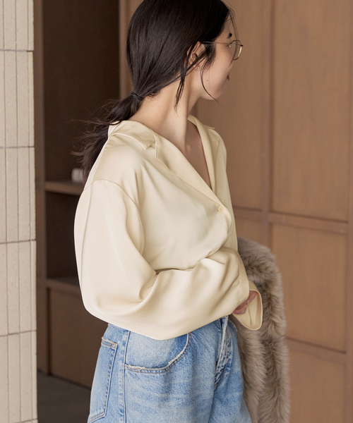 plage(プラージュ)の「dull satin classic シャツ(シャツ/ブラウス・レディース・ブラック/アイボリー・FREE)」の18枚目の写真