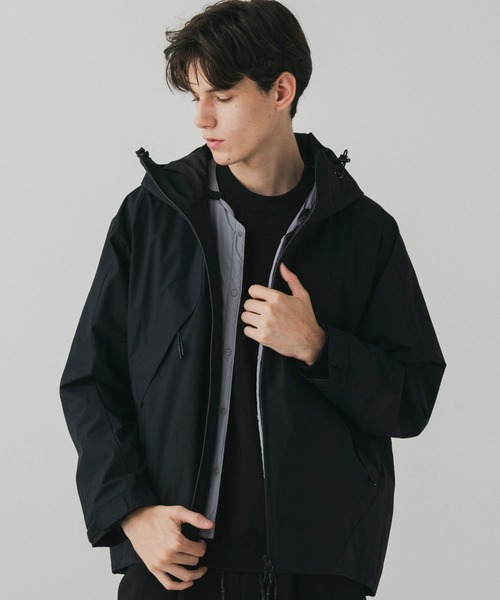 +phenix(プラスフェニックス)の「+phenix(プラスフェニックス)MOUNTAIN PARKA マウンテンパーカー / WINDSTOPPER PRODUCTS BY GORE-TEX LABS(マウンテンパーカー・メンズ・グレー/ネイビー/ブラック・L/M/S)」の4枚目の写真