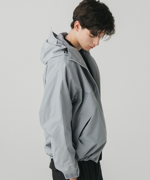 +phenix(プラスフェニックス)の「+phenix(プラスフェニックス)MOUNTAIN PARKA マウンテンパーカー / WINDSTOPPER PRODUCTS BY GORE-TEX LABS(マウンテンパーカー・メンズ・グレー/ネイビー/ブラック・L/M/S)」の12枚目の写真