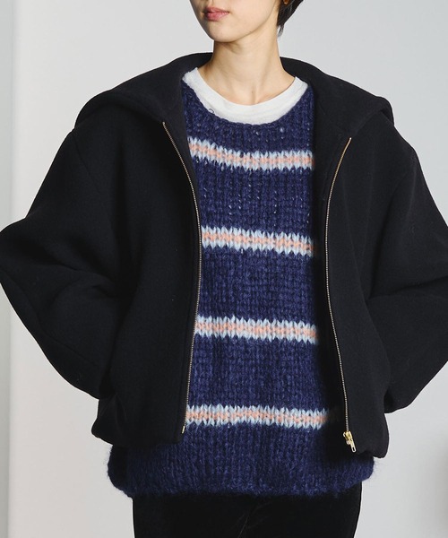 mici(ミチ)の「mici/SHORT HOODED JACKET(その他アウター・レディース・ネイビー/バーガンディー・M/S)」の2枚目の写真