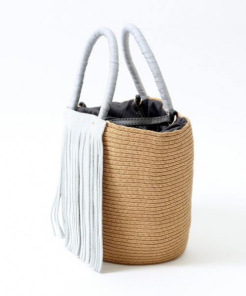 interstaple(インターステイプル)の「フリンジペーパーミニトート(トートバッグ・レディース・ブラック/シルバー/ゴールド・FREE)」の5枚目の写真