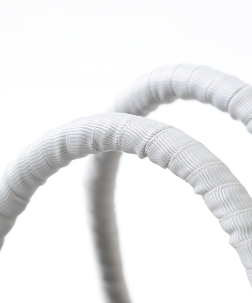 interstaple(インターステイプル)の「フリンジペーパーミニトート(トートバッグ・レディース・ブラック/シルバー/ゴールド・FREE)」の10枚目の写真