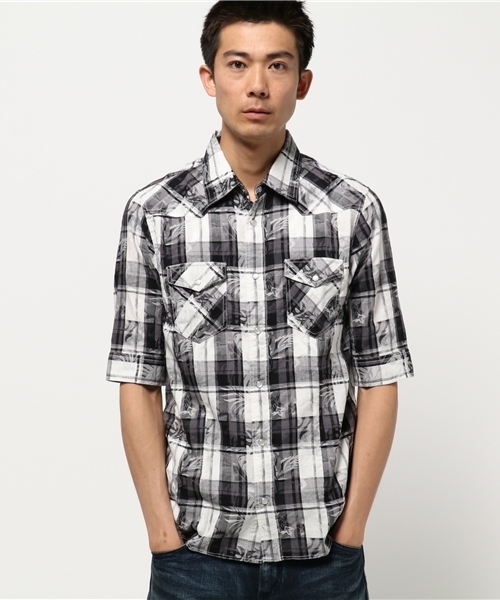 VENCEEXCHANGE（ヴァンスエクスチェンジ）の「ボタニカルジャガードチェック5分袖シャツ（シャツ/ブラウス・メンズ・Red/ブラック・MEDIUM/LARGE）」の10枚目の写真