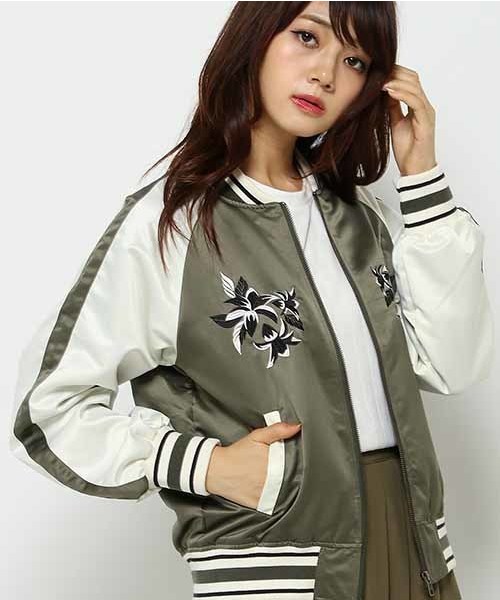 VENCEEXCHANGE(ヴァンスエクスチェンジ)の「刺繍スカジャン (スカジャン・レディース・ダークグリーン/ワインレッド/ブラック・MEDIUM)」の15枚目の写真