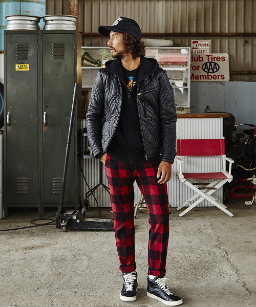 HYSTERIC GLAMOUR（ヒステリックグラマー）の「シープレザー キルティングシングルJK（ブルゾン・メンズ・ネイビー/ブラック・SMALL/MEDIUM/LARGE）」の6枚目の写真