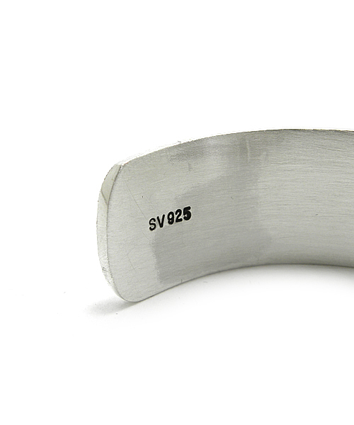 HYSTERIC GLAMOUR（ヒステリックグラマー）の「DESIGNED TO KILLバングル（ブレスレット・メンズ・シルバー・FREE）」の6枚目の写真