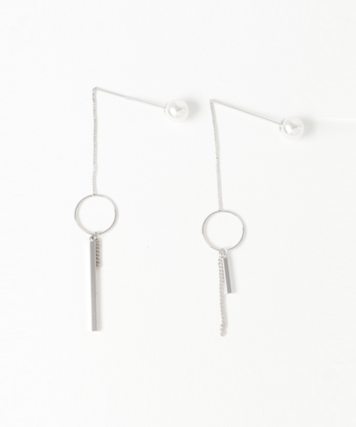 PLAIN CLOTHING（プレーンクロージング）の「リング×チェーンピアス【PLAIN CLOTHING】（ピアス（両耳用）・レディース・ゴールド/シルバー・FREE）」の2枚目の写真