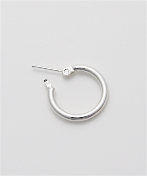 VANQUISH（ヴァンキッシュ）の「VANQUISH / ヴァンキッシュ スナップ ファット フープ ピアス（ピアス（片耳用）・メンズ・ブラック/シルバー/ゴールド・FREE）」の8枚目の写真