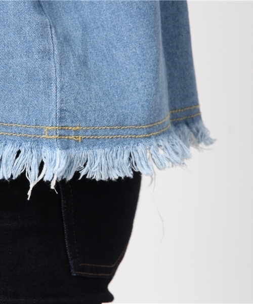 MERLOT（メルロー）の「デニムフリンジオフショルダーブラウス605-8527（シャツ/ブラウス・レディース・ブルー/ライトブルー・FREE）」の6枚目の写真