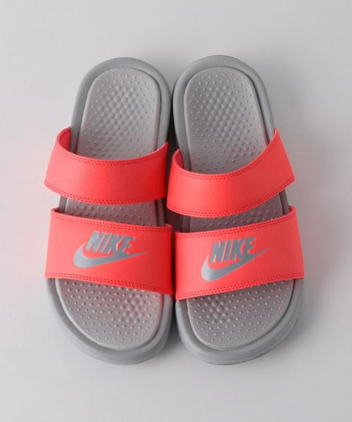 NIKE（ナイキ）の「NIKE（ナイキ） ベナッシデュオ ウルトラスライド（サンダル・レディース・ホワイト/ブラック・23cm/25cm/24cm）」の4枚目の写真