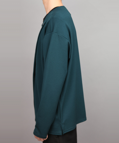 ato（アトウ）の「PEARL KNIT DIAGONALLY BUTTON PULLOVER（Tシャツ 
