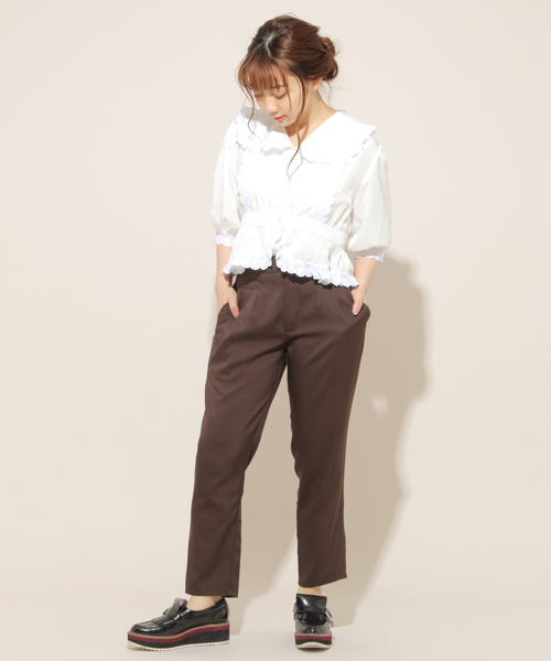 apres jour（アプレジュール）の「ベーシックリラテーパードパンツ【ZOZOTOWN限定アイテム】（その他パンツ・レディース・ブラック/ダークブラウン・フリー）」の6枚目の写真