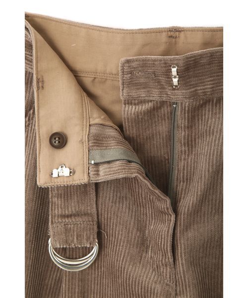 NATURAL BEAUTY BASIC（ナチュラルビューティーベーシック）の「【otonaMUSE 12月号掲載】コーデュロイワイドパンツ（その他パンツ・レディース・オフホワイト/キャメル・MEDIUM/SMALL）」の17枚目の写真