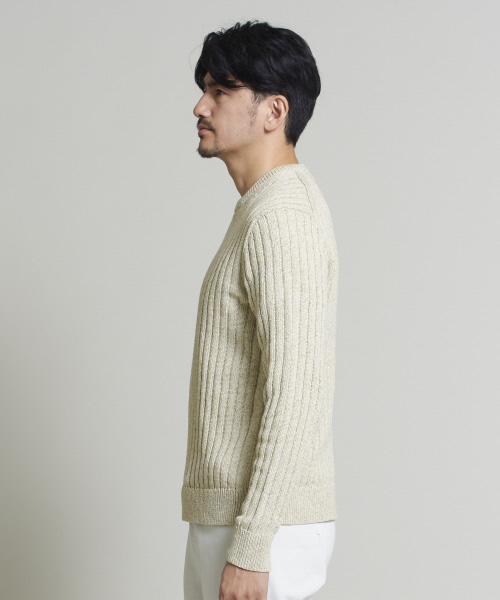 DESIGNWORKS(デザインワークス)の「インポート糸クルーネックニット(ニット/セーター・メンズ・ベージュ/ダークネイビー・S/M/L)」の4枚目の写真